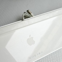 【Apple純正】有線 アップルキーボード ナンバーパッド付きの画像