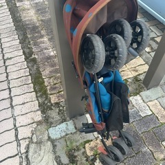 折りたたみべびーかーベビーカーの画像