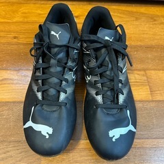 PUMA サッカースパイクの画像