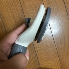 【新品】犬猫用ブラシ プッシュ式 グルーミング お手入れにの画像