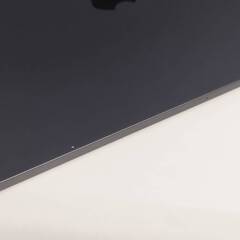 【SIMフリー】iPad Pro 11インチ 第3世代/1TB/A2459〈MHWC3B/A〉おまけペンシル付き！の画像