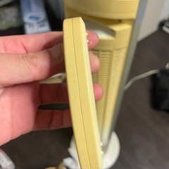センサーコントロール式タワーファンの画像