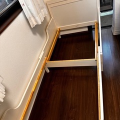 伸縮式ベッドの画像