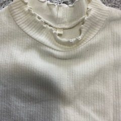 GU ジーユー　カットソー　ホワイト　キッズ　子供服　サイズ150センチの画像