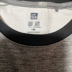 UNIQLOロングTシャツ130の画像