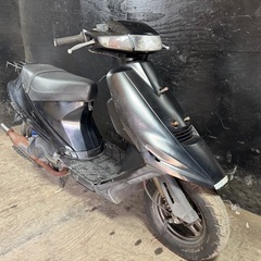 ★支払い総額5.0万円★一点物！早い者勝ちです！スズキ アドレスv100 CE11A 人気のv100入荷しました♪2ストのためオイル継ぎ足しでOK！OK！の画像