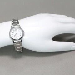 【未使用】カシオ レディース腕時計 LTP-1130A-7BRJH ホワイトの画像