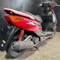 ★支払い総額5.0万円★関東圏内即日配送可能！ヤマハ シグナスXSR1型 SE12J バッテリー新品！国内1型SRキック付き！カスタムベースに！！の画像