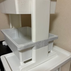 プラスチックワゴン４点の画像