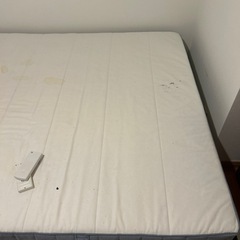 IKEA ベッドフレーム&マットレスの画像
