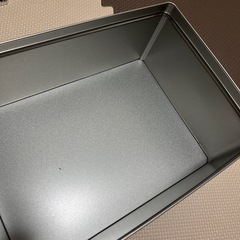 ⚪️⭐️無料　せんべいの入ってた缶の画像