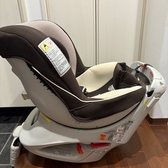 （取引中
）回転式チャイルドシートの画像