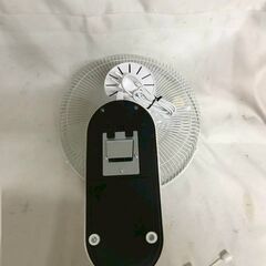 【北見市発】留め具破損・タイラップにて固定済み テクノス TEKNOS 30cm 壁掛け扇風機 IR-WF30M 白 (E3685wM)の画像
