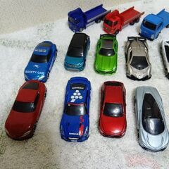 トミカ　ミニカー18台セットの画像