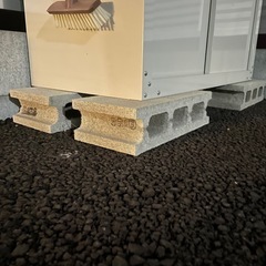 スチール物置（ブロック付）の画像