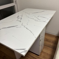 折り畳みダイニングテーブル
の画像