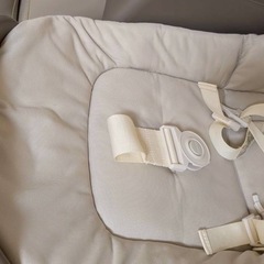 コンビ ハイローチェア ネムリラ Fit AQ アイボリー の画像