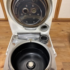 パナソニッスチーム&可変圧力IHジャー炊飯器の画像