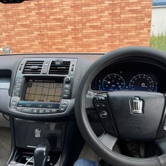 Toyota Crown Hybrid の画像
