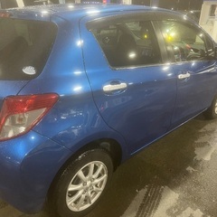 高年式ヴィッツ4WDエンスタ車検約2年！の画像
