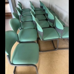 16脚セット 学習椅子の画像