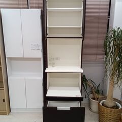 リユースのサカイ栃木店★ジモティ割あり★  食器棚 ホワイト×ダークブラウン W60×D42.5×H197 クリーニング済み TC11171の画像