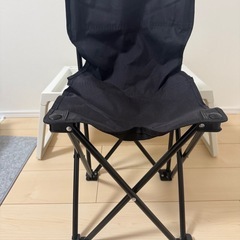 【無料】折りたたみテーブル&チェアの画像