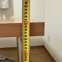 ダイニングテーブルの画像