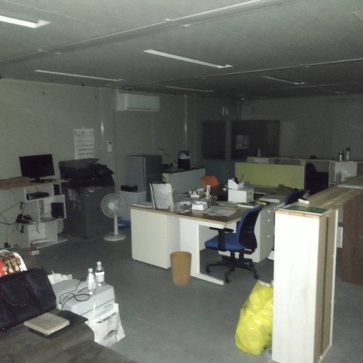 プレハブ
