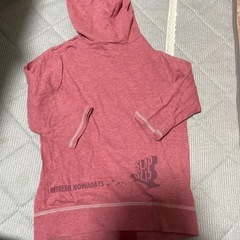 薄手のパーカー130の画像