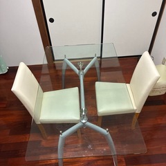 ガラステーブル椅子二脚セット！‼️の画像