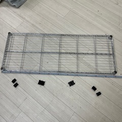 ✨大人気スチールラック（大サイズ）✨1部品500円〜✨数量限定✨完成品は横120cm 高さ184cm 奥行き45cmメイクマンで購入したラック、部品一つ500円の画像