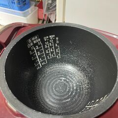 【リユースショップスパークル】IHジャー炊飯　炊飯器　東芝　RC-6XE　グランレッド　3.5合炊き　0.63L　2012年製　配送可能♪の画像