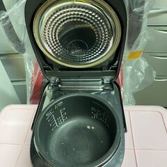 【リユースショップスパークル】IHジャー炊飯　炊飯器　パナソニック　SR-HB107　5合炊き(1.0L)　2018年製　配送可能♪の画像