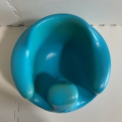 Bumbo バンボ ベビーチェア ブルー⭐︎ベルト付き／おすわり練習に◎の画像