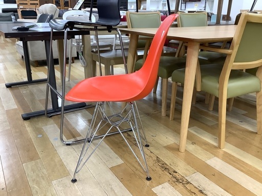 【お値下げしました！】Herman Miller イームズプラスチックシェルサイドチェア　DSR CHZEE8　