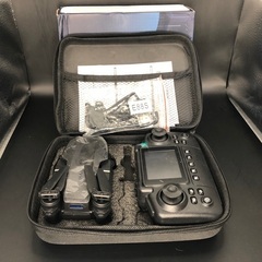 新品【147】デュアルHDカメラ搭載 スクリーン操作 WiFi対応 折りたたみドローン（黒）の画像
