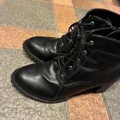 レースアップヒールブーツ　サイズLの画像