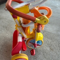 アンパンマンの三輪車の画像
