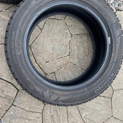 本日終了　最安　225 50 R17 クムホスタッドレス　バリ溝1ヶ月使用品　2本セット　ベンツ　ワーゲン　スバル　トヨタ　雪　安心の柔らかさの画像