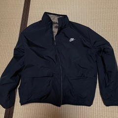 NIKEリバーシブルジャンパーの画像