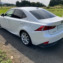 レクサス IS300h 車検9年4月 サンルーフ タイヤ新品 ナビ Bカメ BTの画像