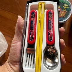 カーズ　お弁当箱　スプーンフォーク箸セット　おしぼりケースの画像
