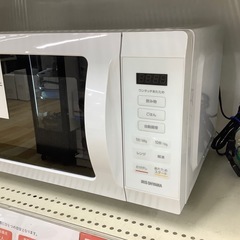 【トレファク　ラパーク岸和田店】電子レンジ　IRIS OHYAMA 2023年製　650W 庫内フラットの画像