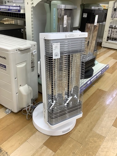 【トレファク　ラパーク岸和田店】DAIKIN 遠赤外線ヒーター　2018年製