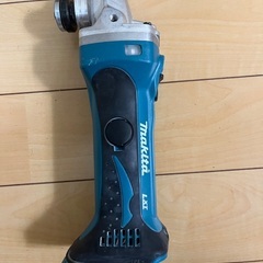 マキタ　18V ディスクグラインダー　GA402DZ　本体のみの画像
