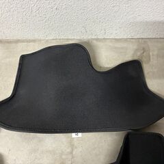 ハイエースナローラバーマットの画像