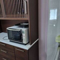 取引決定しました　0円。ニトリ　キッチンボード　きれい　真中にコンセントありですの画像