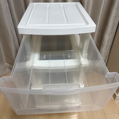 3段衣装ケースの画像