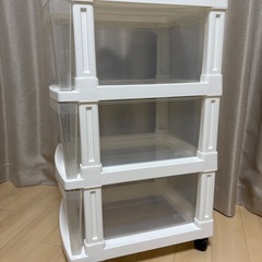 3段衣装ケースの画像